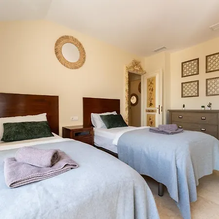 Coastal Paradise 3bed , Pool , Sea Views! * Benalmádena