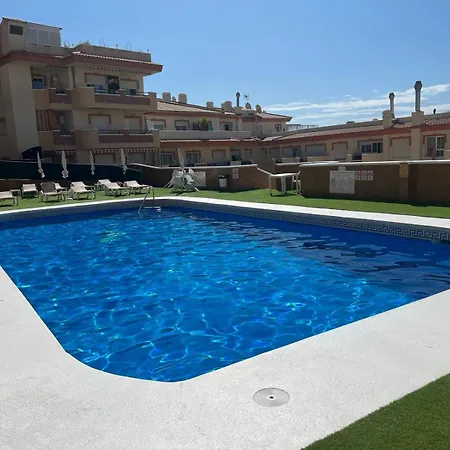 Apartamento Coastal Paradise 3bed , Pool , Sea Views!