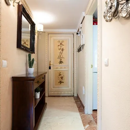 Apartment Coastal Paradise 3bed , Pool , Sea Views! *